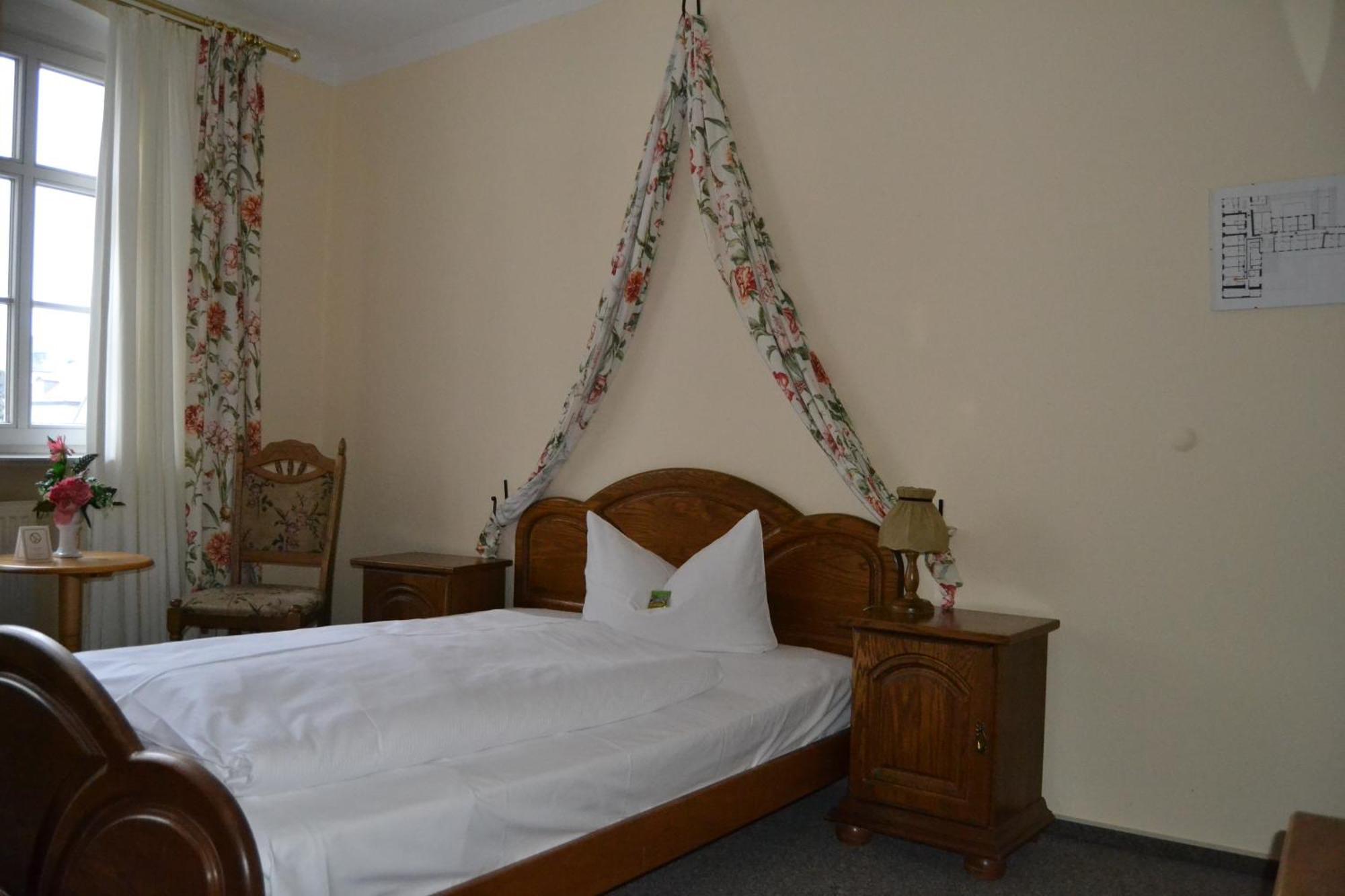 Hotel Anker Saalfeld Saale Zimmer foto